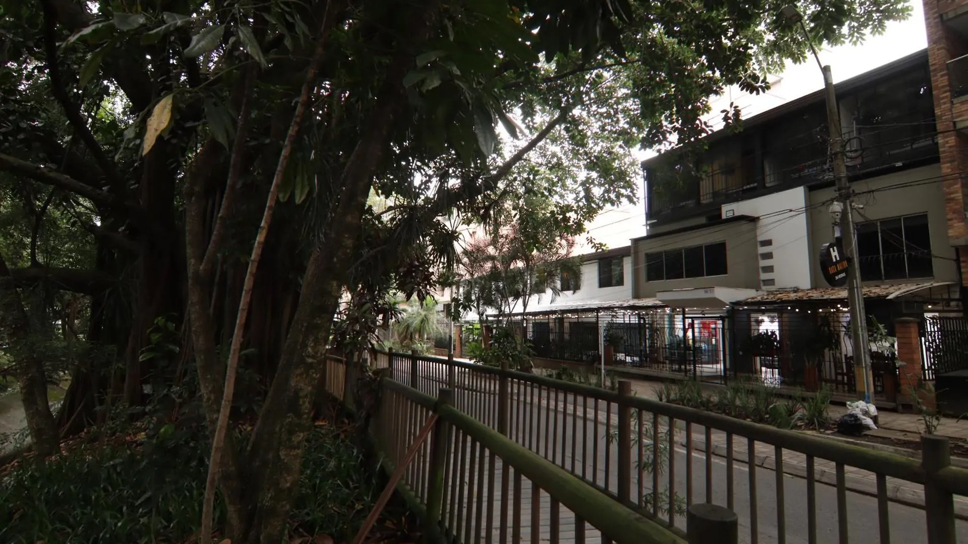 Hotel Casa Laureles Malibu Medellín